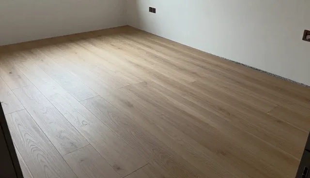 湿度变化对环保地板性能的影响原因